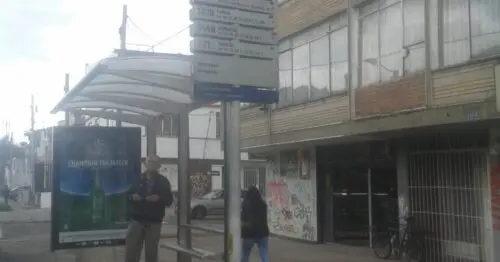 PARADERO SITP PARQUE EL DIVINO SALVADOR  265A00